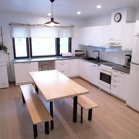 Apartment Kolmen Makuuhuoneen Talo - Oma Sauna *