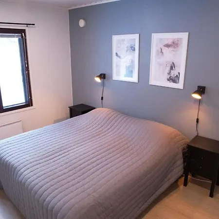 Kolmen Makuuhuoneen Talo - Oma Sauna * Korholanmäki